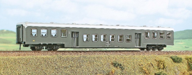 Passenger car 2nd class for Regional service<br /><a href='images/pictures/ACME/50090_900.jpg' target='_blank'>Full size image</a>